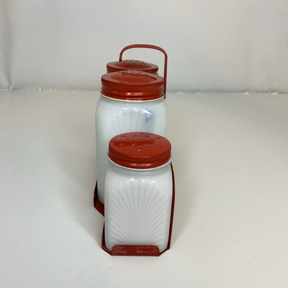 McKee Tipp City Cornucopia Milk Glass Shaker Lot Salt Pepper Flour Sugar Rack - Picture 5 of 9